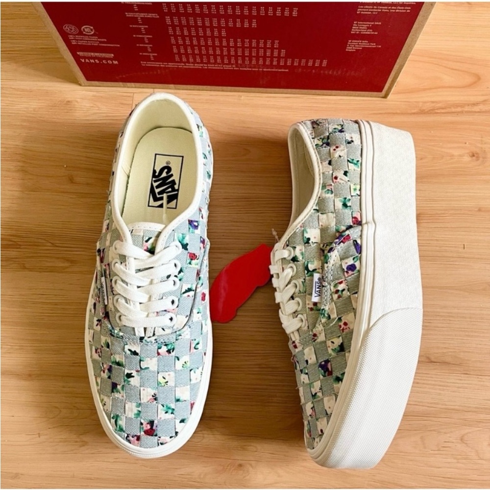 Vans Women's Authentic Stackform
Track Platform S… - image 1